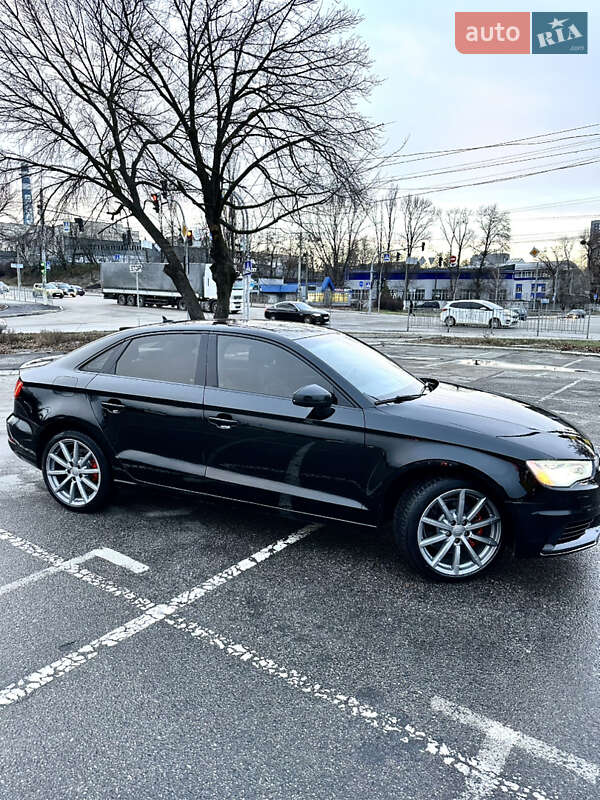 Седан Audi A3 2015 в Киеве