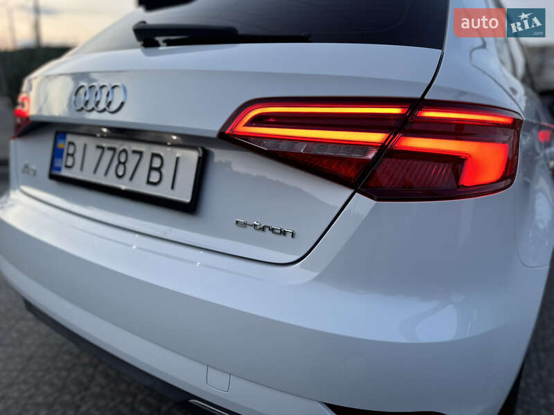 Хетчбек Audi A3 2017 в Полтаві фото 24 Хетчбек Audi A3 2017 в Полтаві