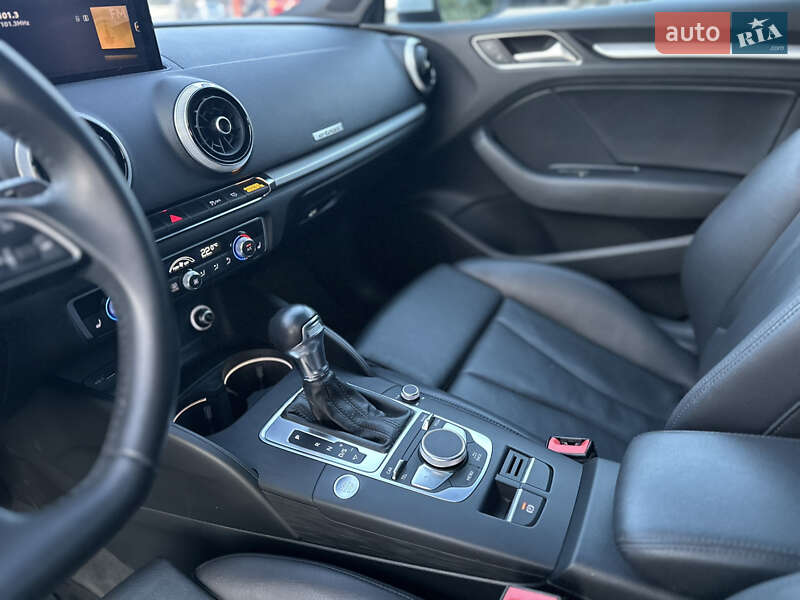 Хетчбек Audi A3 2017 в Полтаві фото 40 Хетчбек Audi A3 2017 в Полтаві