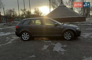 Хэтчбек Audi A3 2006 в 