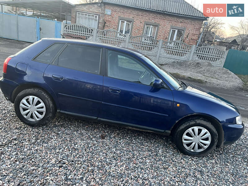 Хэтчбек Audi A3 2000 в Знаменке