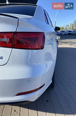 Седан Audi A3 2016 в Києві