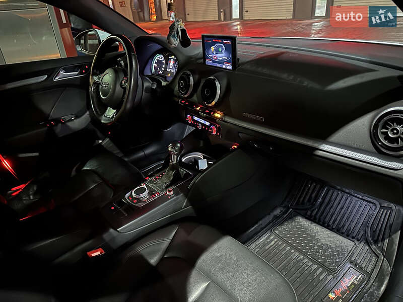 Хетчбек Audi A3 2015 в Києві