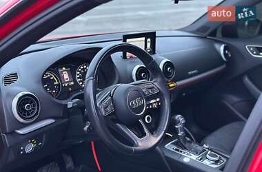 Хетчбек Audi A3 2016 в Києві