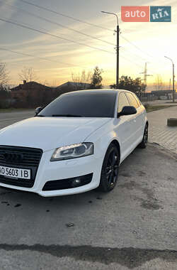 Хетчбек Audi A3 2009 в Мукачевому