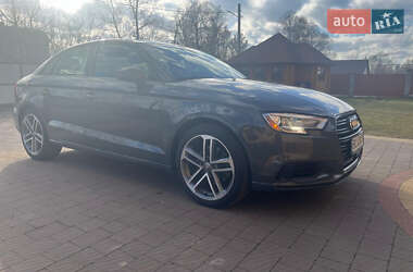 Седан Audi A3 2019 в 