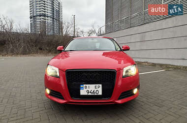 Хэтчбек Audi A3 2010 в 