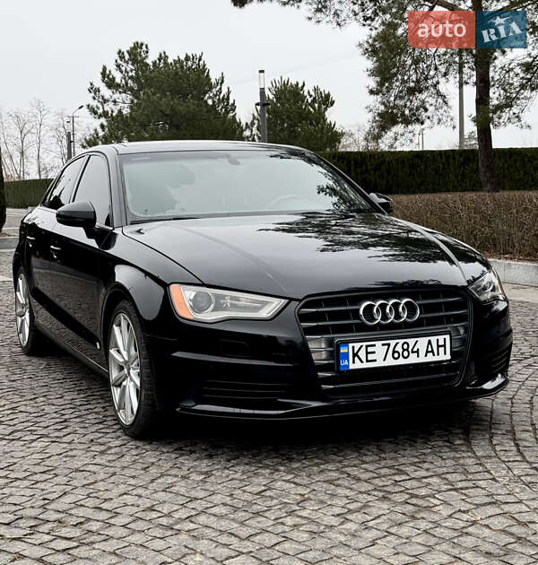 Седан Audi A3 2015 в Днепре