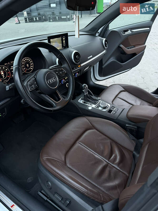 Седан Audi A3 2016 в Києві