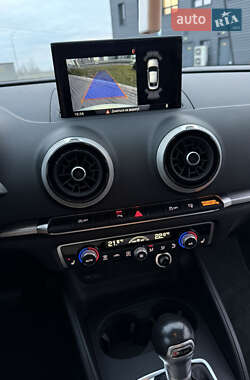 Седан Audi A3 2016 в 