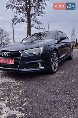 Седан Audi A3 2017 в Луцьку