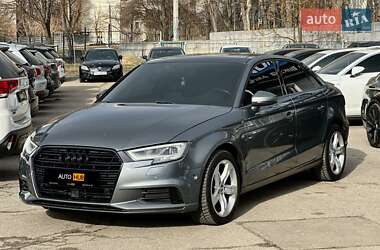 Седан Audi A3 2018 в Харкові