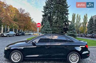 Седан Audi A3 2016 в Дніпрі