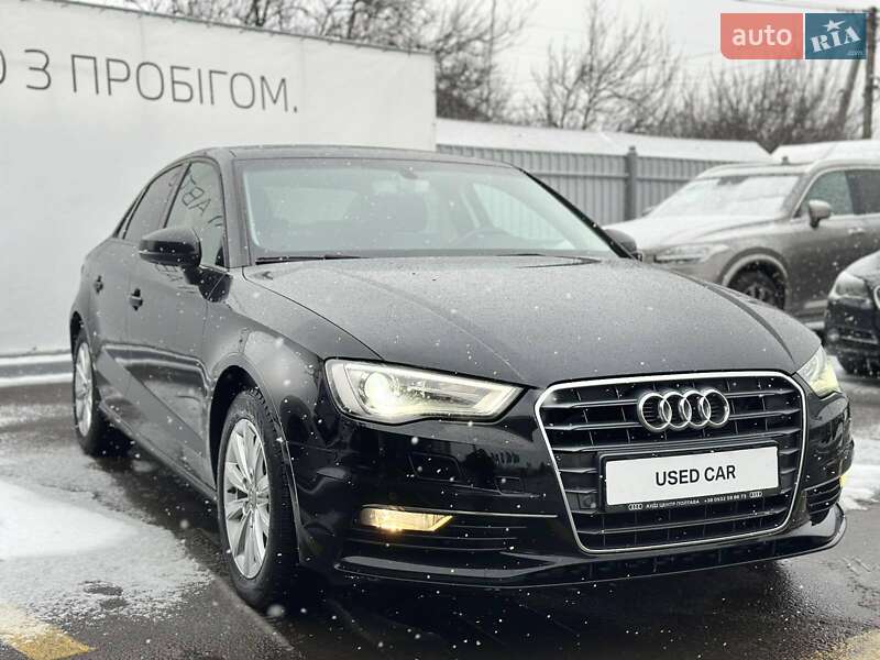 Седан Audi A3 2016 в Полтаві