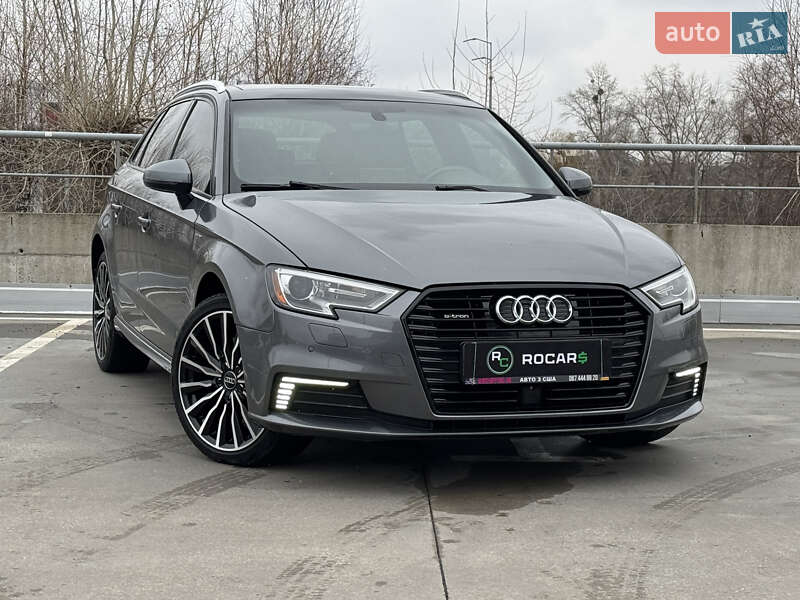 Хетчбек Audi A3 2016 в Києві