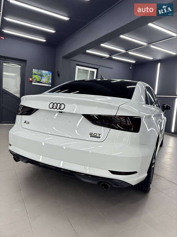 Седан Audi A3 2017 в Львове