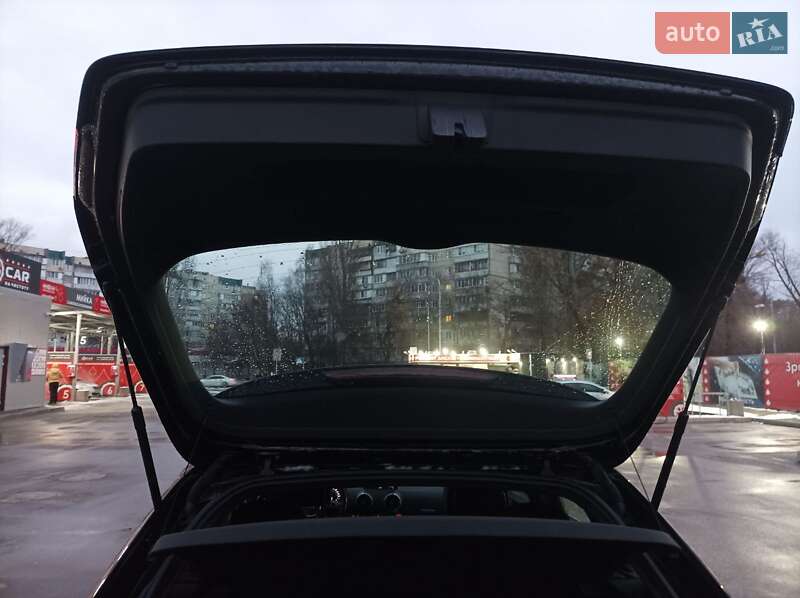 Хэтчбек Audi A3 2016 в Киеве