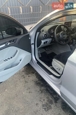 Седан Audi A3 2015 в 