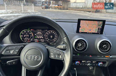 Хэтчбек Audi A3 2018 в Кременчуге