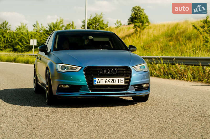 Седан Audi A3 2013 в Днепре