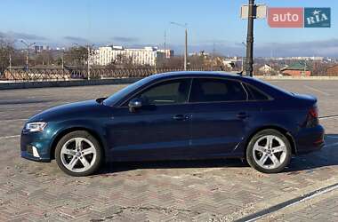 Седан Audi A3 2017 в Харькове