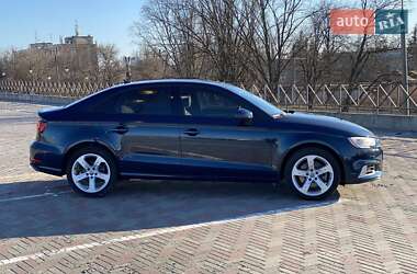 Седан Audi A3 2017 в 