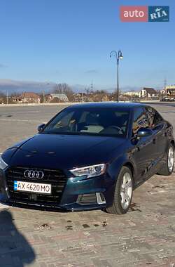 Седан Audi A3 2017 в 