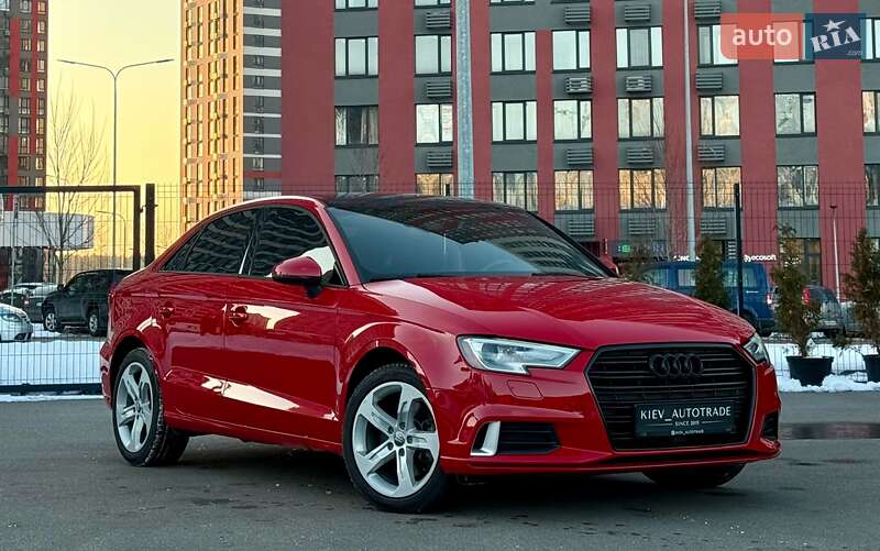 Седан Audi A3 2016 в 