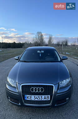 Хэтчбек Audi A3 2005 в Широком