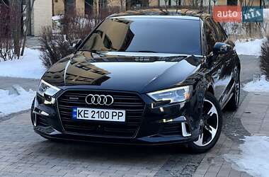 Седан Audi A3 2017 в Киеве