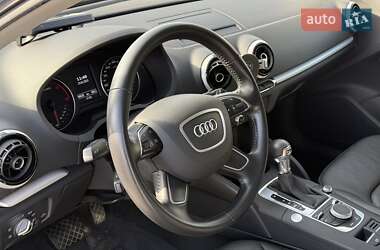 Хэтчбек Audi A3 2015 в 