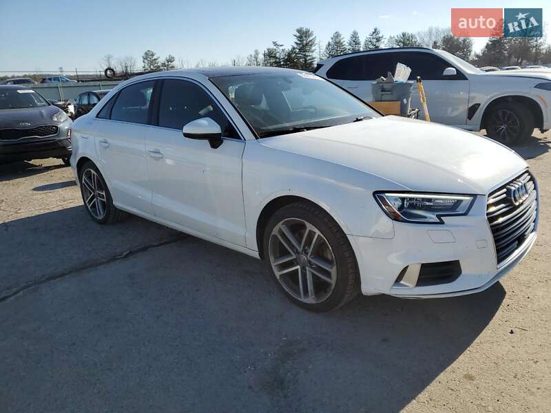 Седан Audi A3 2018 в 