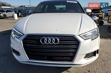 Седан Audi A3 2018 в 