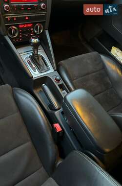Хэтчбек Audi A3 2012 в 