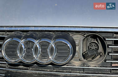 Хэтчбек Audi A3 2015 в 