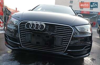Хэтчбек Audi A3 2016 в 