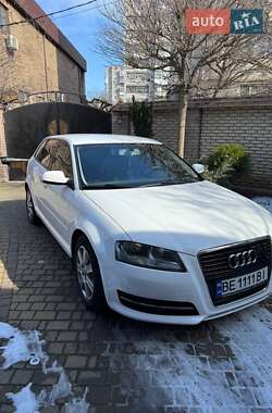 Хэтчбек Audi A3 2013 в 