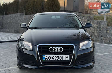 Хэтчбек Audi A3 2012 в 