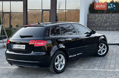 Хэтчбек Audi A3 2012 в 