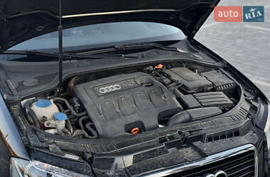 Хэтчбек Audi A3 2012 в 