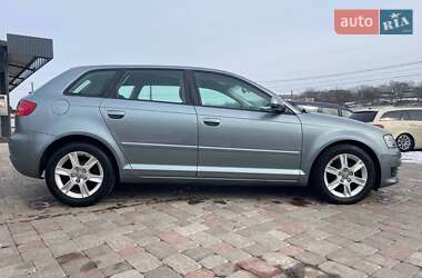 Хетчбек Audi A3 2009 в 