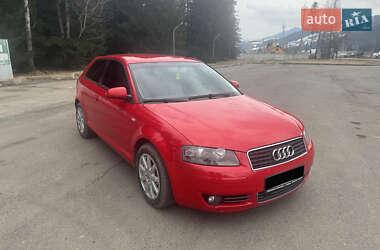 Хэтчбек Audi A3 2004 в 