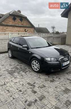 Хэтчбек Audi A3 2005 в 