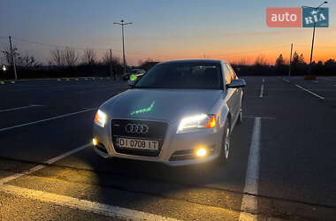 Хэтчбек Audi A3 2012 в Черновцах