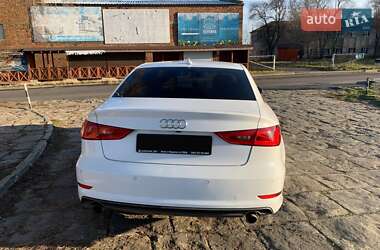 Седан Audi A3 2016 в 
