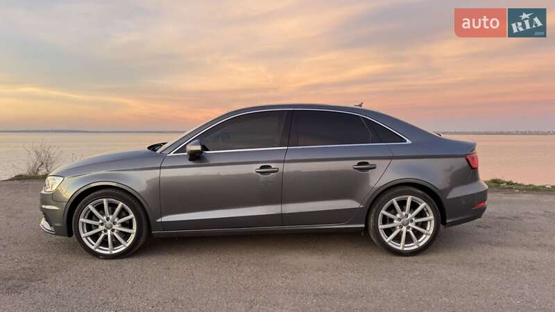 Седан Audi A3 2014 в Одессе