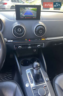 Седан Audi A3 2016 в 