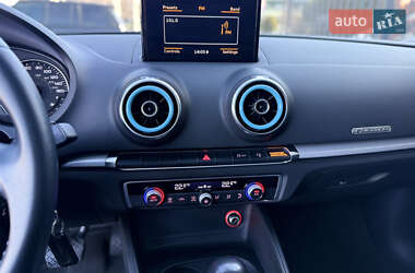Седан Audi A3 2015 в 