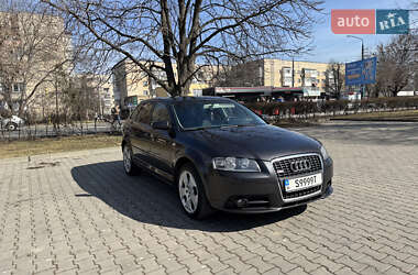 Хэтчбек Audi A3 2007 в 