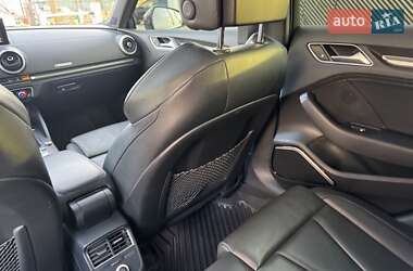 Хетчбек Audi A3 2017 в 